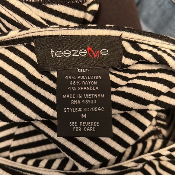 black and white dress, open back, great condition - Picture 3 of 3